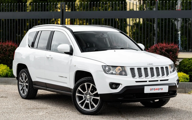 Jeep Compass cena 47900 przebieg: 211000, rok produkcji 2014 z Radom małe 667